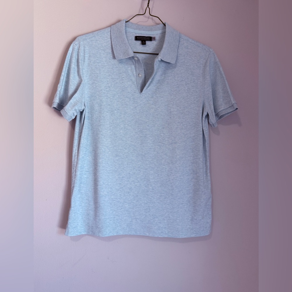 NWOT BANANA REPUBLIC LIGHT BLUE LUXURY TOUCH PERFORMANCE POLO SHIRT SIZE M